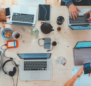 Digital marketing agency team for agency versus freelancer comparison in Thrissur